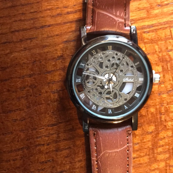 Other - BRAND NEW LEATHER BAND WATCH